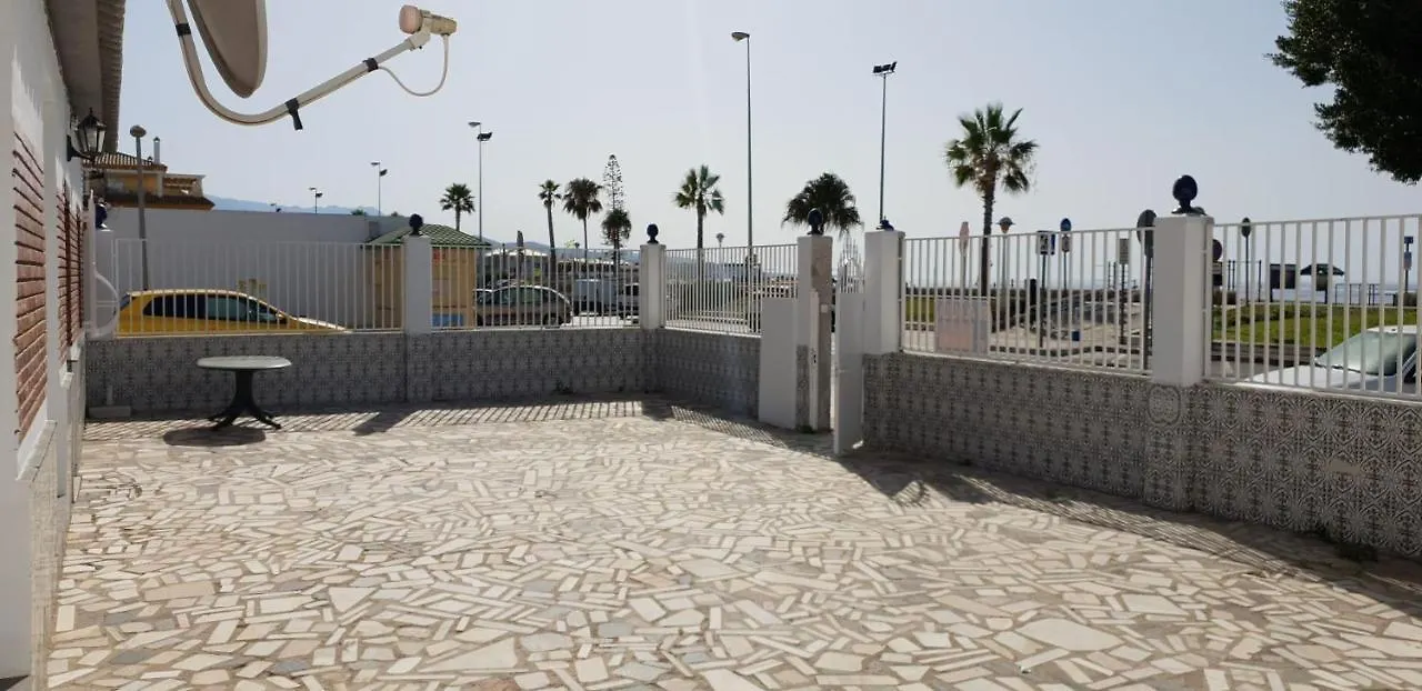 Casa 1ª Línea Paseo Marítimo Torre del Mar Apartamento 0*,